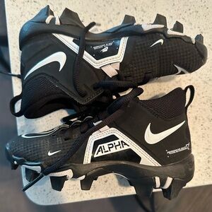 Boys Nike Alpha Shark 3 football cleats size 11c